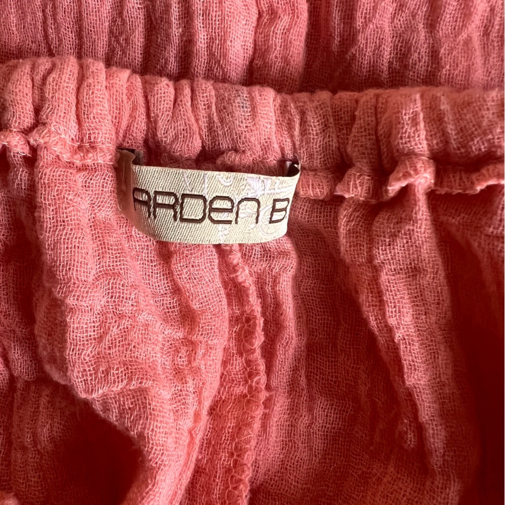 Arden B | strapless, cropped, coral blouse w/elasticated hems, size small​ - Picture 6 of 10